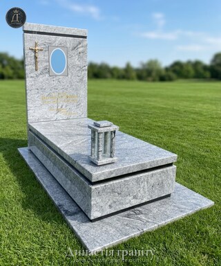 Одинарний гранітний пам’ятник «Біла вічність»