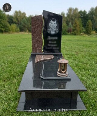 Одинарний гранітний пам’ятник «Мелодія Душі»