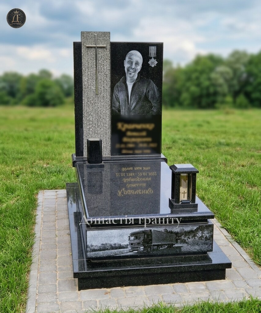 Одинарний гранітний пам’ятник «Шлях до вічності»