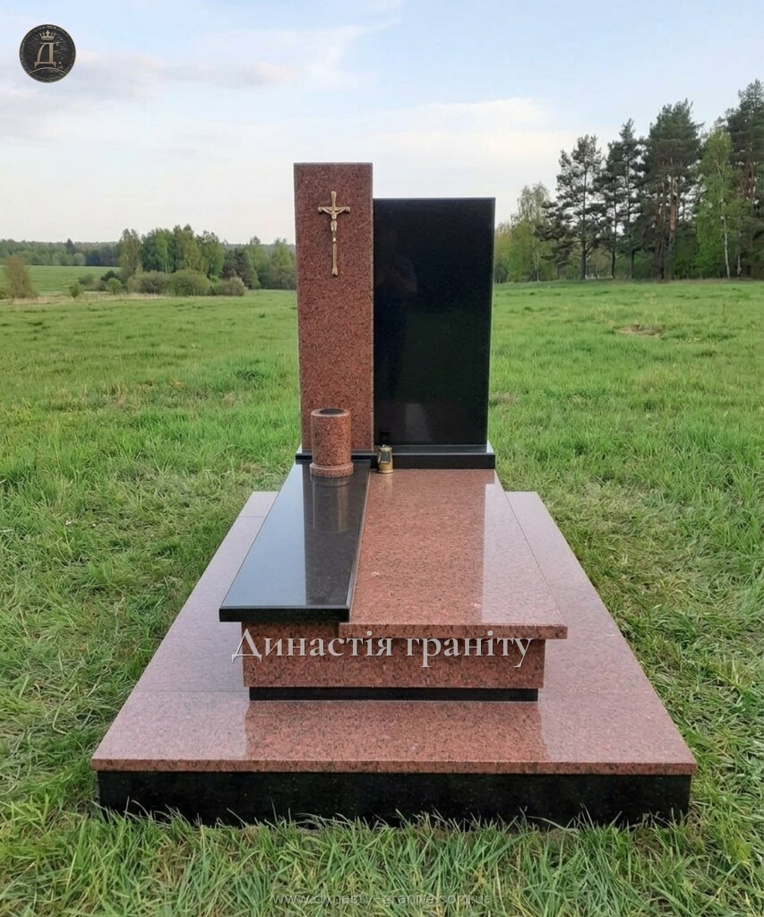 Одинарний гранітний пам’ятник «Рубіновий горизонт»