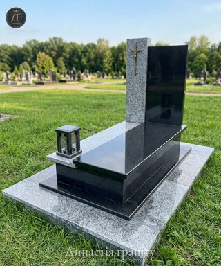 Пам’ятник «Шлях Вічності» з покостівського граніту та габро
