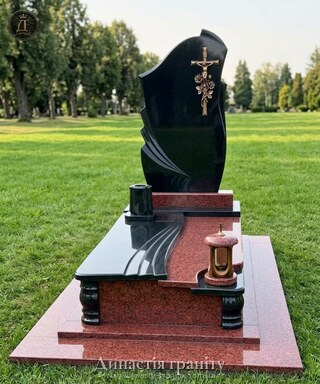 Одинарний гранітний пам’ятник «Хвиля Любові»