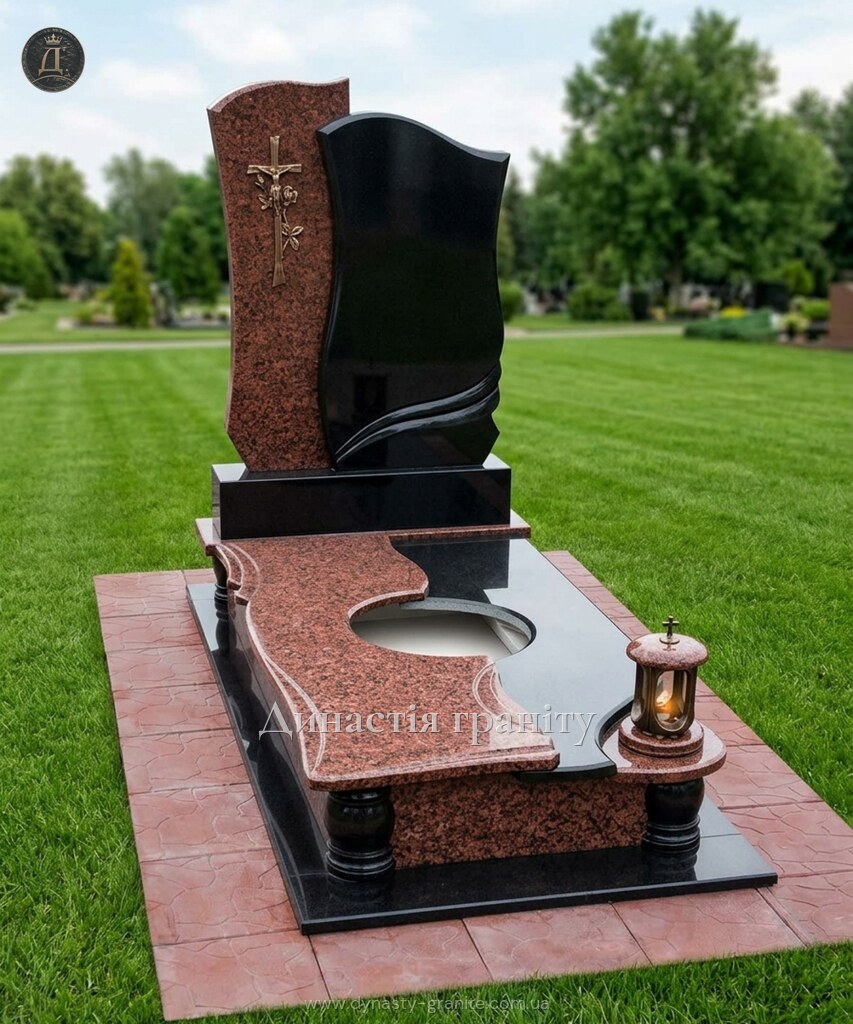 Одинарний гранітний пам’ятник «Священний Оберіг»