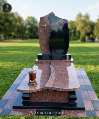 Одинарний гранітний пам’ятник «Багряне Сяйво»